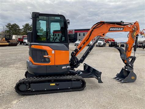 dx35z 7 mini excavator